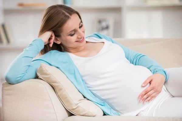 Phụ nữ mang thai rất dễ bị trĩ